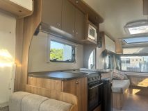 2017 BAILEY PURSUIT 570 4A.jpg